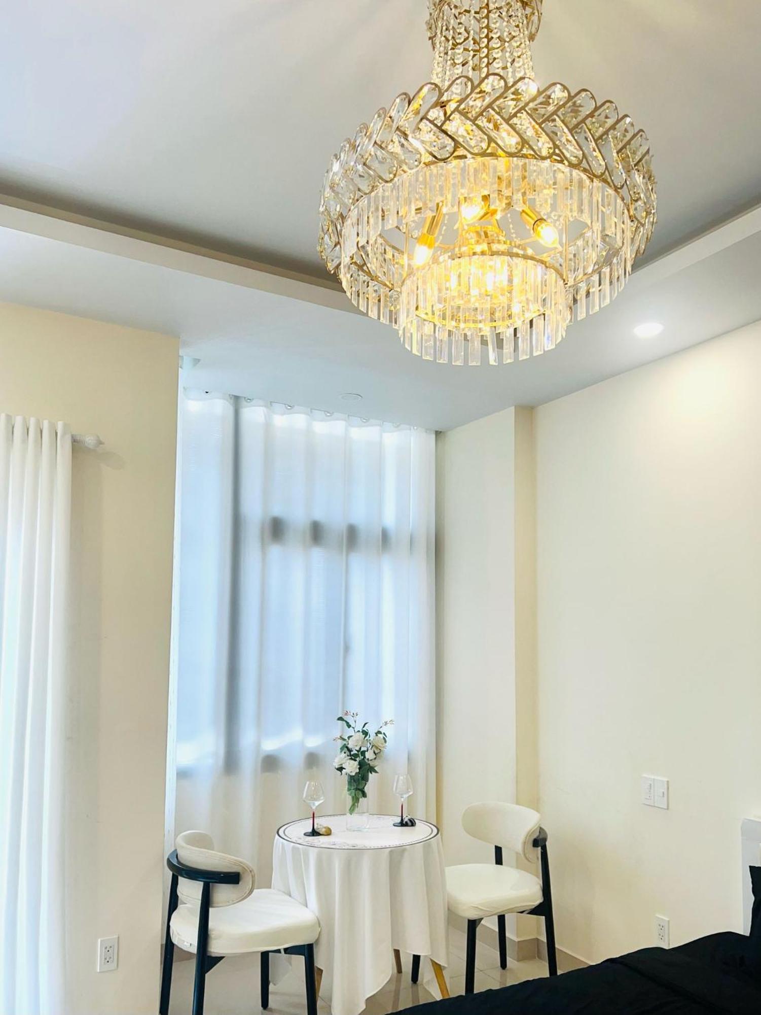 Hotel The Writeriana De Lumiere